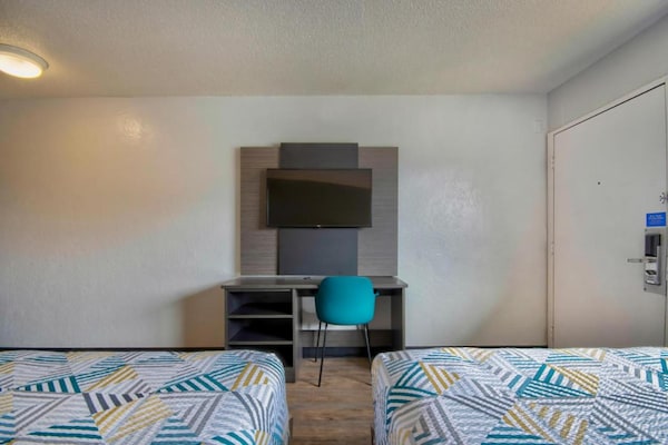 Foto van 2 tweepersoonsbedden | Rookvrij - Vakantiehuis in Santa Fe - BedRoom