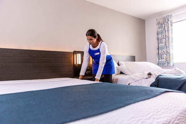 Foto van 1 tweepersoonsbed (queensize) | Roken toegestaan - Vakantiehuis in Santa Fe - Landing