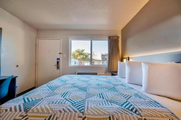 Foto van 1 tweepersoonsbed (queensize) | Roken toegestaan - Vakantiehuis in Santa Fe - BedRoom