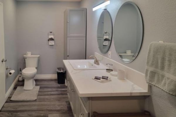 Foto van 1 tweepersoonsbed (queensize) | Premium minikoelkast - BathRoom