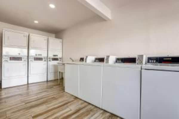 Foto van 1 kingsize bed | Nsmk, balkon, koelkast, slaapbank - Facilities