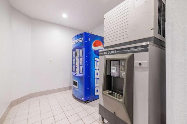 Foto van 2 tweepersoonsbedden | Niet-roken, koelkast - Vakantiehuis in Auburn - Facilities