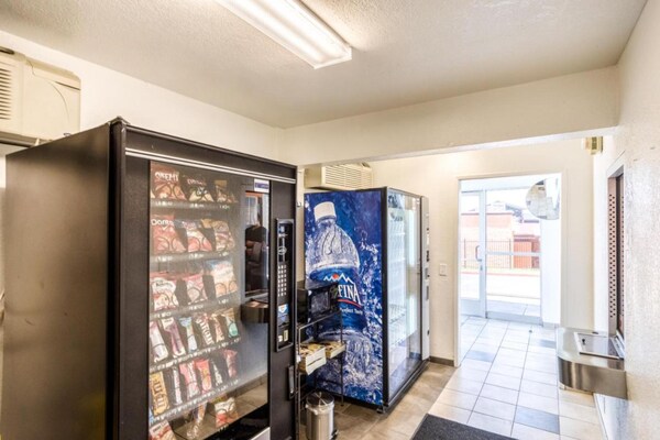 Foto van 1 tweepersoonsbed (Queensize) - Vakantiehuis in Redding CA - Facilities