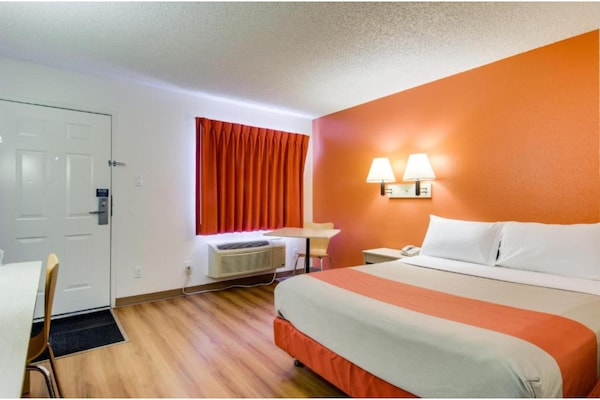 Foto van 1 tweepersoonsbed (queensize) | Rookvrij - Vakantiehuis in Fife - BedRoom