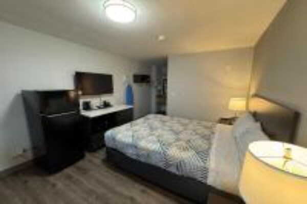 Foto van 1 tweepersoonsbed (queensize) | Roken toegestaan, koelkast (McFridge) - BedRoom